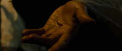 It's weakened the bloodworms. - Blade of the Immortal