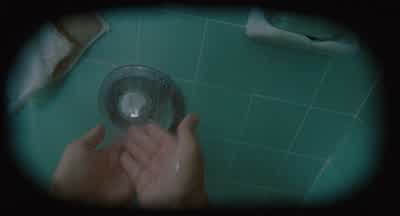 It's wet. - Being John Malkovich