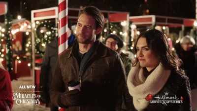 It's wonderful to see so many
familiar smiling faces. - Unlocking Christmas