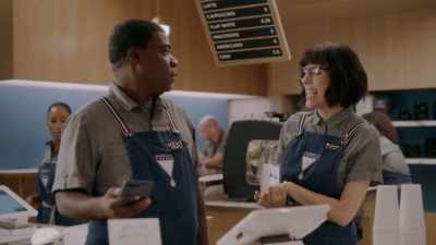 It's work time,
and employees on cellphones - The Last O.G.