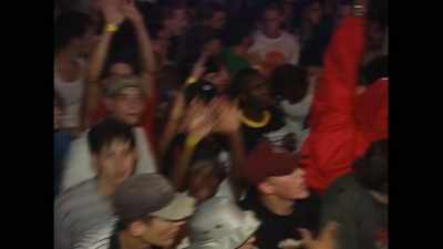 ♪ It's Wu, motherfuckers ♪ - Wu-Tang Clan: Of Mics and Men