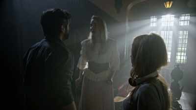 It's you. Thank God you came. - No Escape Room