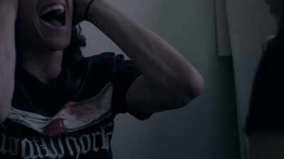 [Ivan groaning]
[high pitched humming] - Death Metal