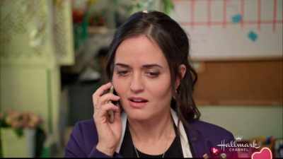 I've actually been dying to try
their strawberry shortcake. - Very, Very, Valentine