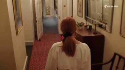 I've actually never been
in a house this big. Ever. - Stacey Dooley Sleeps Over