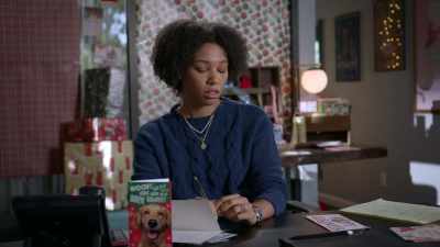 - I've already met tippy's
housekeeper and best friend. - It’s Beginning to Look a Lot Like Murder
