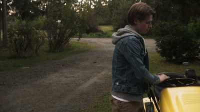 I've always wanted cool tips
from a guy wearing cargo shorts. - Day of the Dead