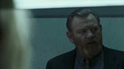 I've asked Officer Benedento
to leave your wrists uncuffed, - Mr. Mercedes