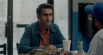 - I've been dating this girl.
- [SPEAKS URDU] - The Big Sick