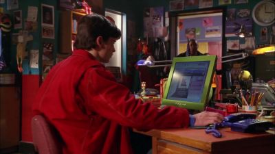 I've been looking for you.
They arrested Mrs. Taylor. - Smallville