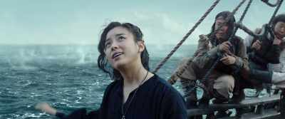 I've been swept up there as a child. - The Pirates: The Last Royal Treasure
