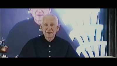 I've been talking
to my students - Heaven's Gate: The Cult of Cults