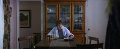 - I've been trying to call you.
- My phone died. Why aren't you ready? - Four Good Days