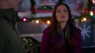 I've been working on Camilla's case,
and I still haven't found a solution. - Christmas at the Drive-In