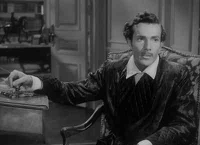 - I've brought you some hot broth, Sir.
- I don't want it. - The Diary of a Chambermaid