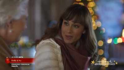 I've decided to move in
with Lauren and Alice. - Cranberry Christmas