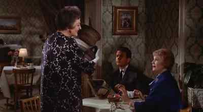 - I've found you at last.
- Meg. - The Roman Spring of Mrs. Stone
