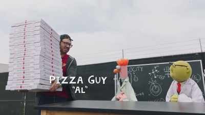 I've got 32 cheese, 16 pepperoni,
one Hawaiian. - Muppets Now