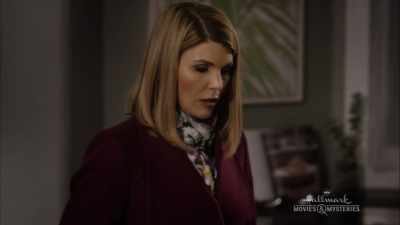 I've got a feeling - Garage Sale Mystery: The Beach Murder
