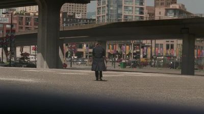 - I've got a nice straight shot.
- No. He's useful. - The X-Files
