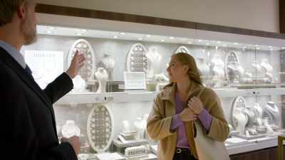 I've got cushion-cut,
princess-cut, oval-cut. - Love on the Danube: Royal Getaway