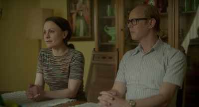 - I've got daughters, too. - A Friend of the Family