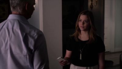 I've got to go to Hanna's. - Pretty Little Liars