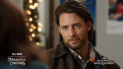 I've got one here, and I can
continue there if I want. - Unlocking Christmas