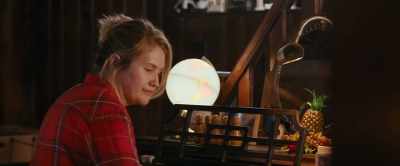 ♪ I've got something good♪
[cell phone vibrating] - Brittany Runs a Marathon
