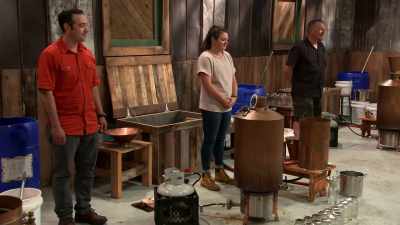  I've got three candidates here
  and they need to get
  some more still parts. - Moonshiners: Master Distiller