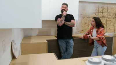I've got three guys out there
going to pick it up, - Renovation Impossible
