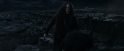 I've got you. - Mortal Engines