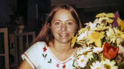 "I've gotta just back off
and not be so persistent - Ted Bundy: Falling for a Killer