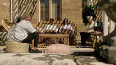 I've just had a state-of-the-art
security system installed, - The Traitors