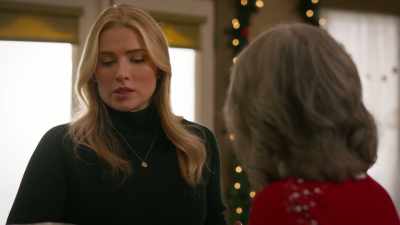 I've just never felt
this much pressure in my life. - Christmas on Windmill Way
