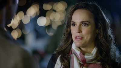 I've just never
met a reporter - Random Acts of Christmas