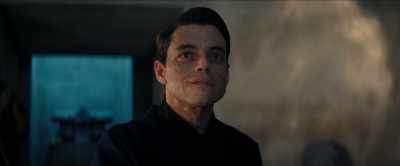 -I've made you redundant.
- No. - No Time to Die