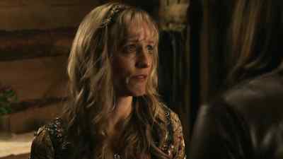I've mended the dress.
You're welcome to keep it. - Legend of the Seeker