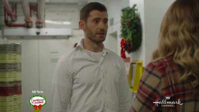I've never felt for anyone
like I feel for you right now. - A Royal Queens Christmas