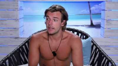 I've never met
a girl version of me - Love Island