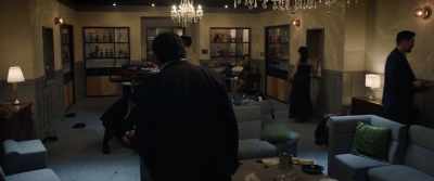 I've never seen a hit woman. - Hell Dogs