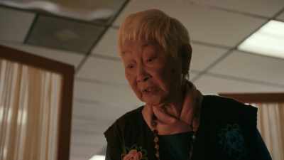 I've never seen a tongue like this. - American Born Chinese