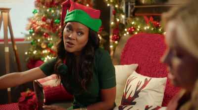 I've never seen you date
anyone around here, - Dear Christmas