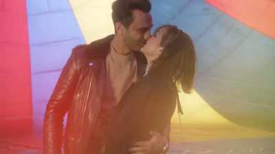 I've really been impressed
with my ability - Love Trip: Paris