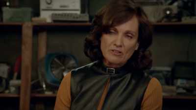 I've seen this before,
and if I'm right, - Ms Fisher's Modern Murder Mysteries