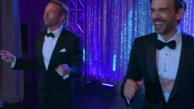 ♪ I've had the time of my life ♪ - Insatiable