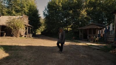 [Ivory] I think I found someone
who could smuggle us in. - Van Helsing