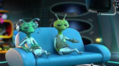 - [Ixbee] Neh.
- [clicking] - Alien TV
