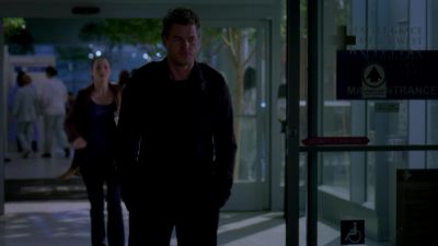 Izzie leaves, and Mark gets a kid, - Grey's Anatomy