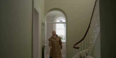 - Izzy?
- In here, Mam. - The Light in the Hall